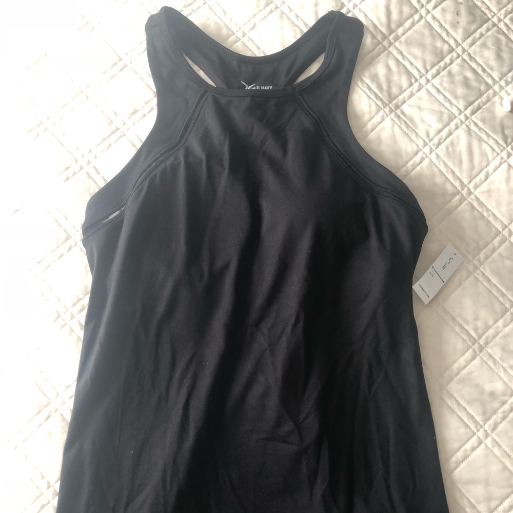 Old navy active tank with built in bra, L